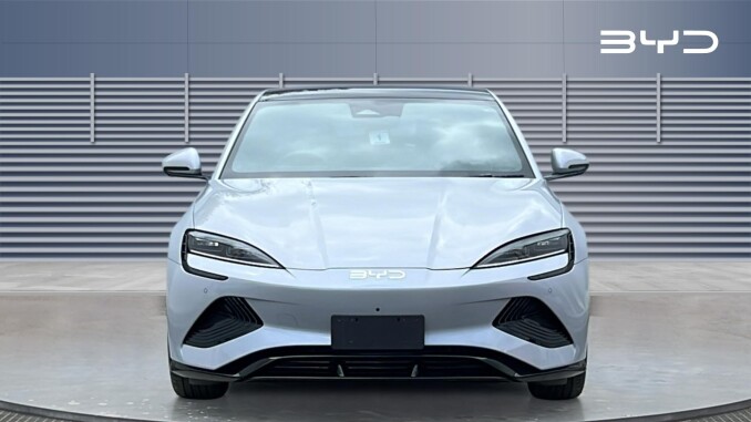 BYD Seal 230kW Design 83kWh 4dr Auto Electric Saloon - Image 3